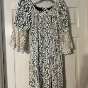 L&B Black and Cream Lace Long Sleeve Dress